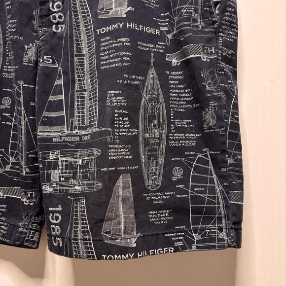 Tommy Hilfiger Sail Boat Shorts Blue Print Sketch Nautical Cruise Mens Size 36 - Picture 2 of 7